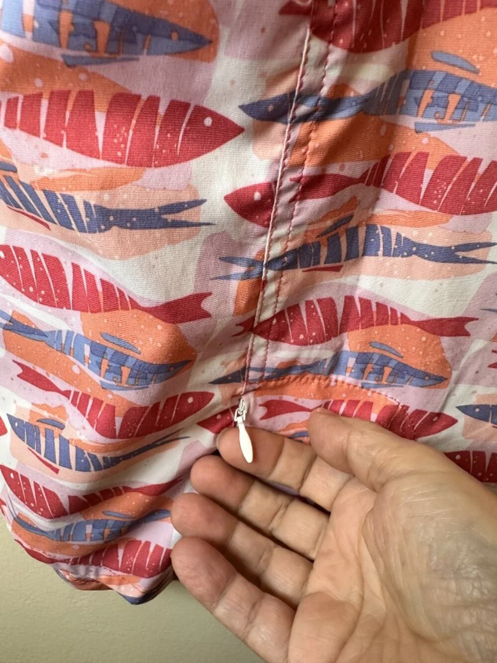 L.L. Bean Shirt Tropicwear Womens Button Up Short Sleeve Vented Fish Print M - Picture 7 of 11